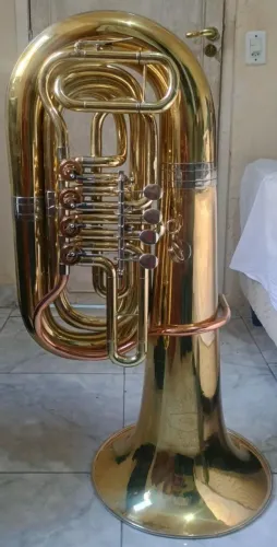 Tuba Amati 4 rotores de 4/4