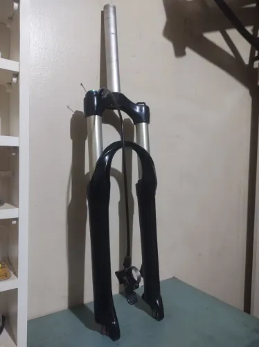 Garfo Suspensão aro 26 Spinner 300 Espiga over 20.5cm c trava no guidão 