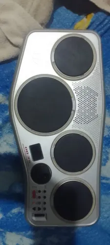Bateria eletrônica pequena