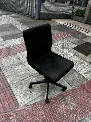 Cadeira escritório 140,00