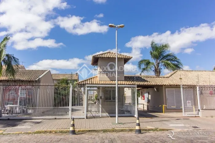 Casa de condomínio sobrado para venda com 68 metros quadrados com 2 quartos