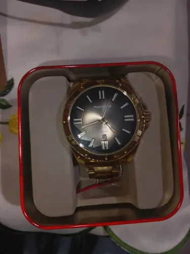 Relógio Mondaine Masculino Dourado