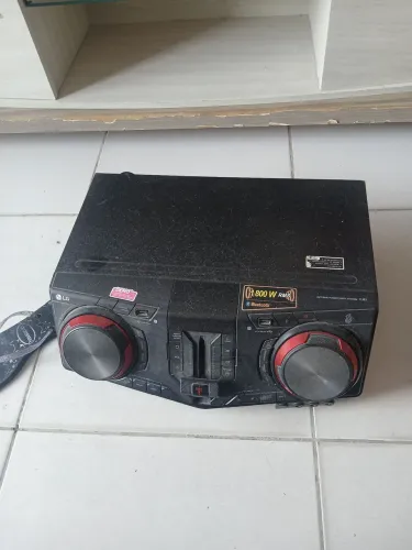 Som pra aproveitar peças, não funciona