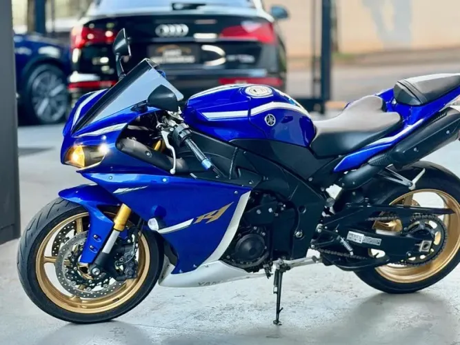 YAMAHA YZF R1 1000 2013