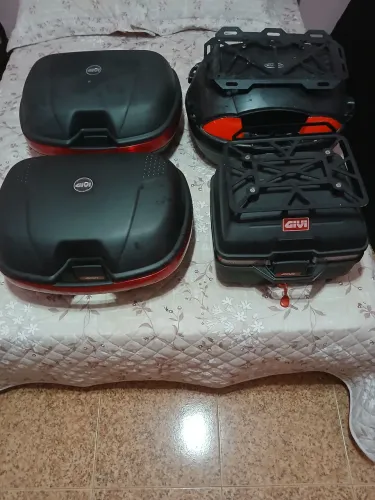 Baus Givi