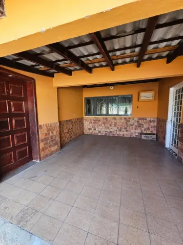 Imóvel para venda possui 266 metros quadrados com 4 quartos em Dom Aquino - Cuiabá - MT