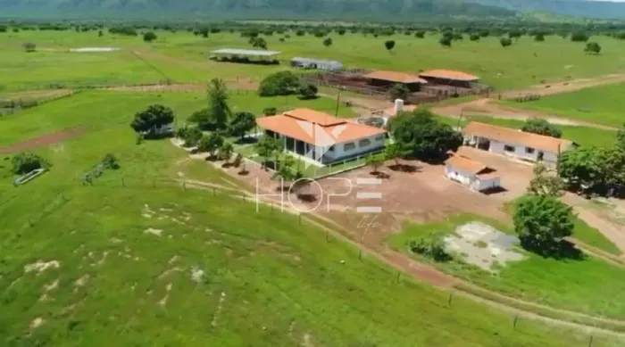 Fazenda de dupla aptidão à venda com 1.765 alqueires - 8.543 hectares - porteira fechada -