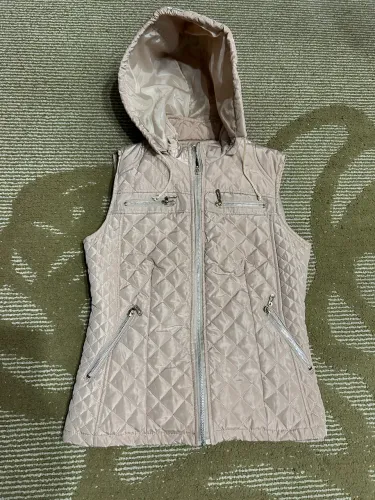 Colete feminino Hong com capuz - tamanho P