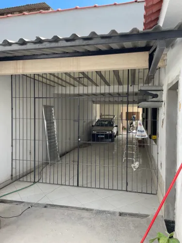 GRADE COM PORTÃO COMPLETO