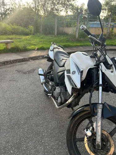 Fazer 150.