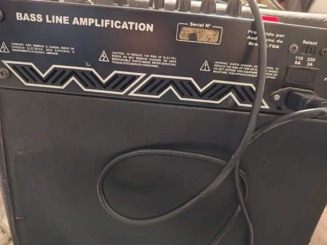 Amplificador de contrabaixo