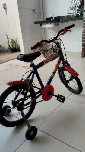 Bicicleta seminova infantil