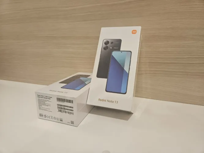 Xiaomi Redmi Note 13 256GB + 8GB Novo (aceito cartão)