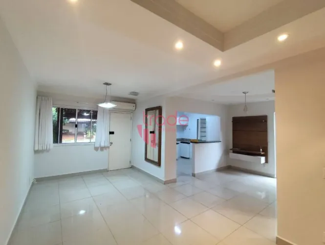Casa em Condomínio para Alugar com 02 Quartos no Jardim Interlagos em Ribeirão Preto com C
