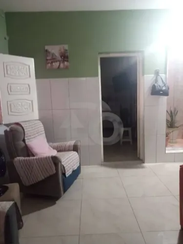 Casa Ampla no Bairro Aeroporto: 3 Quartos com Suíte e 2 Vagas