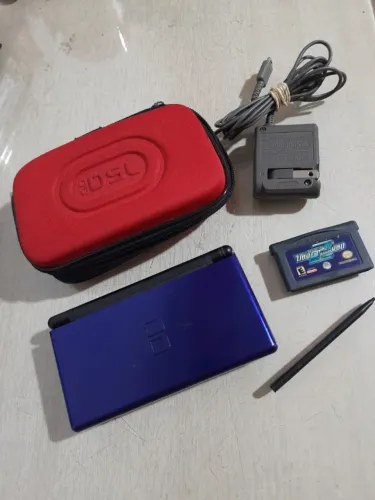 Nintendo DS lite + case + jogo