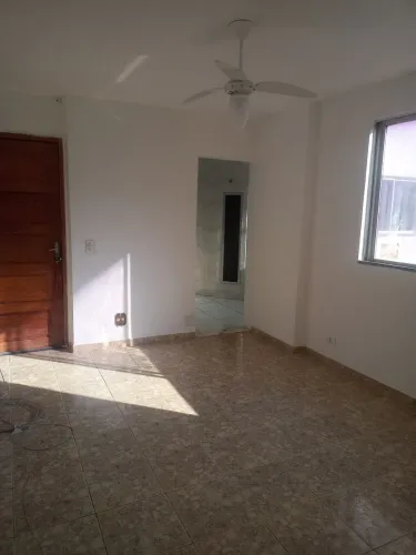 Vendo Apartamento 2 Quartos Aceito Carro de Entrada