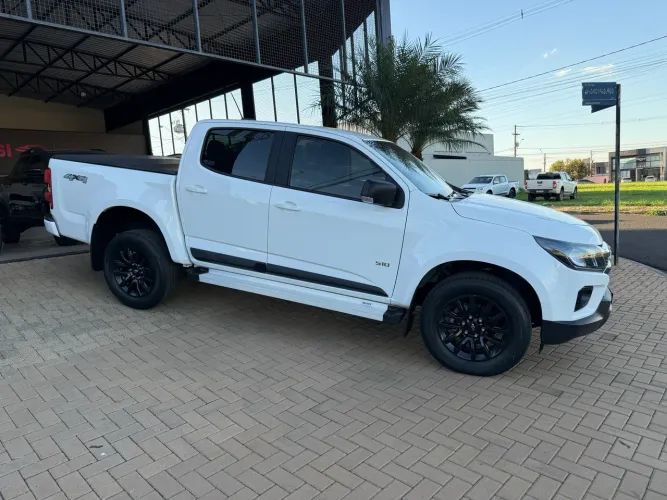 Chevrolet S10 Pick-up LTZ 2.8 TDI 4X4 CD Dies.aut 2015