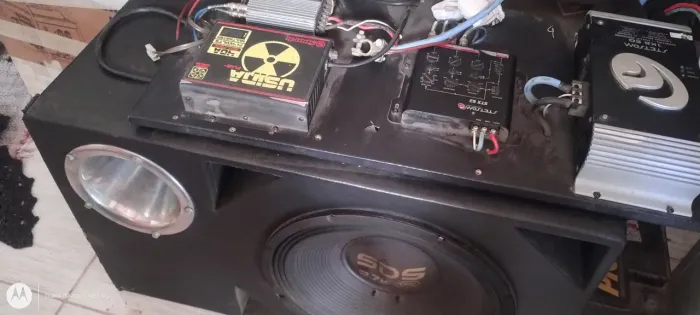 Vendo som automotivo