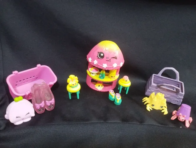 Kit Shopkins de Praia + brinde do MC Donald's