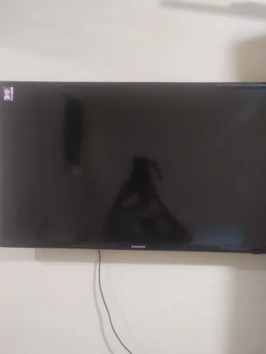Tv Samsung 32 polegadas não é smart funcionando perfeitamente