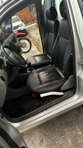 Volkswagen Gol Geração III Power 1.0 MI 16V Gasolina Mec. 4P 2002