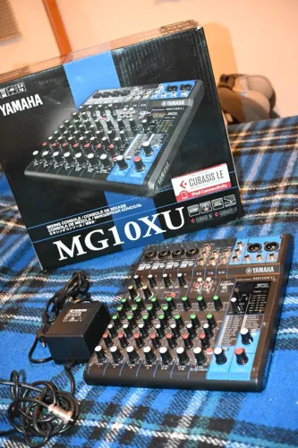 Mesa De Som Analógica 10 Canais Mg10xu Yamaha