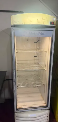 Cervejeira Metal Frio