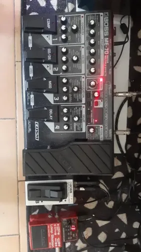 PEDALEIRA DE GUITARRA BOSS ME 70