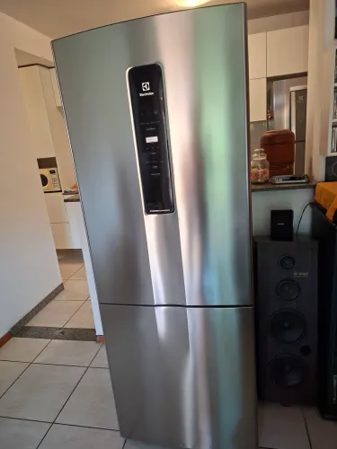 Geladeira Electrolux IB7S