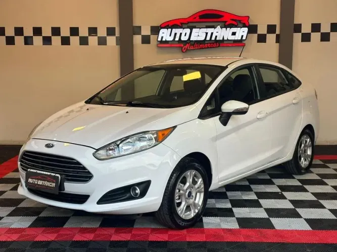 Ford Fiesta 1.6 16V Flex Aut. 5P 2015