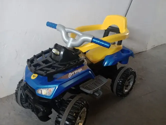 Quadriciclo infantil Calesita