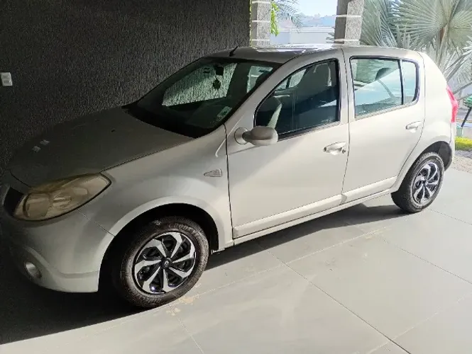 Renault Sandero Expression Hi-flex 1.0 16V 5P 2009
