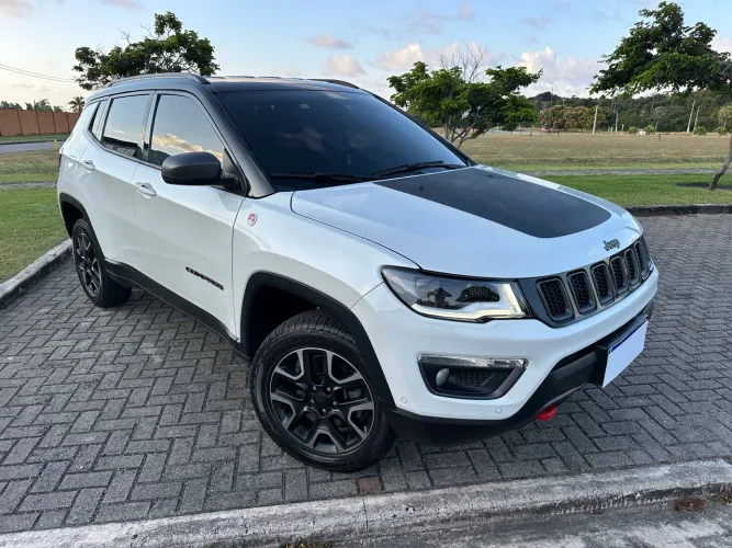 Compass Trailhawk 2.0 4X4 Aut. 2020 com apenas 53 mil km