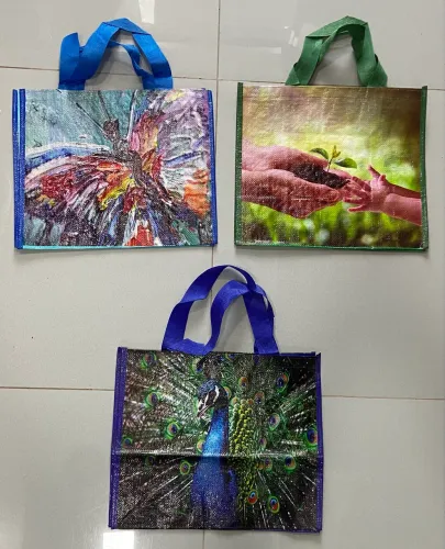 Sacolas reutilizáveis,R$ 6,00  ( a unidade )acima de 10 sacolas temos desconto 