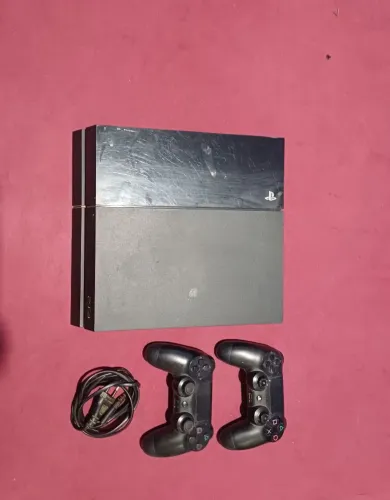PlayStation 4 fat usado