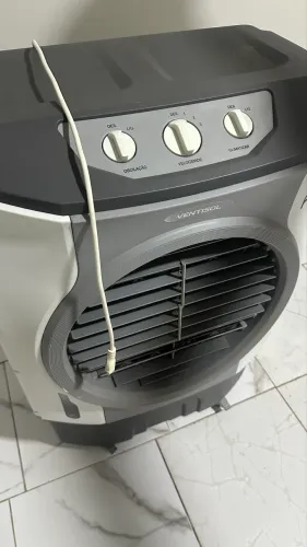 Vendo Climatizador Seminovo