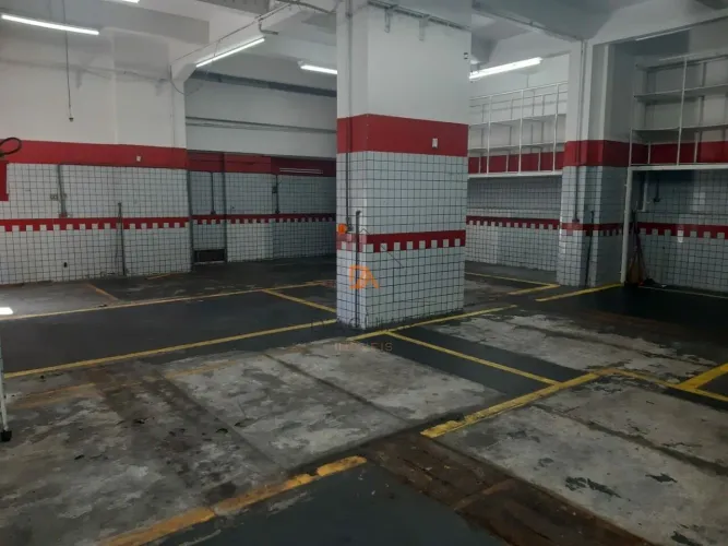 Prédio para Aluguel no Bairro Campos Elíseos com Área Interna de 185 m²