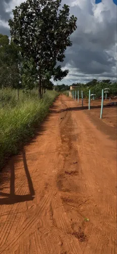 Vendo 2 mil metros de terra cercada, setor de chácaras novo tangará 