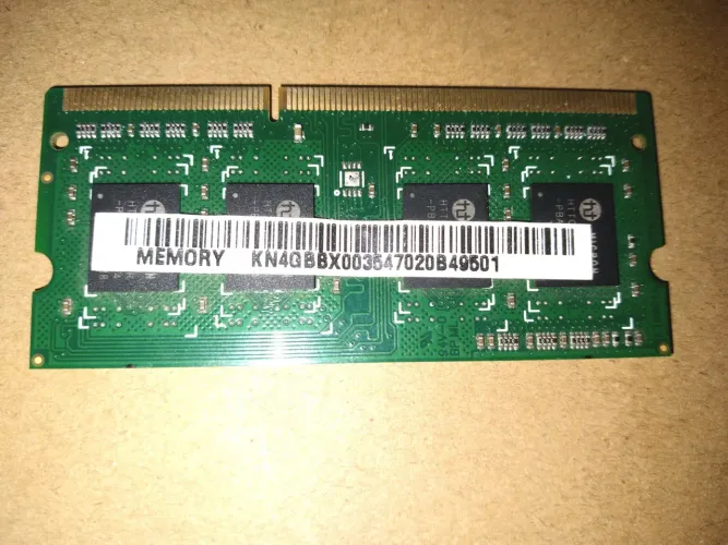 Memória RAM Notebook 4GB DDR3L 1600MHz Teikon (Retirada de Acer E15)