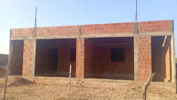VENDE-SE DUAS CASAS!