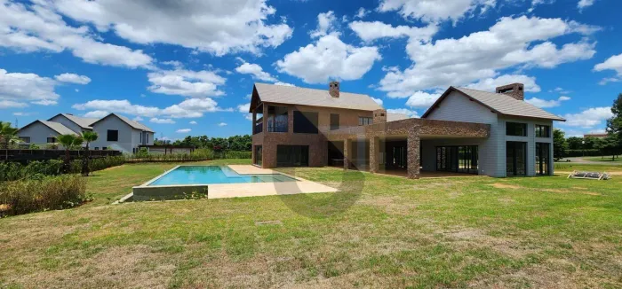Casa com 6 suítes à venda, 860 m² por R$ 30.000.000 - Condominio Fazenda Boa Vista - Porto