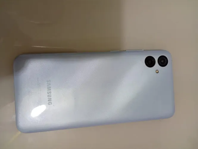 Samsung Galaxy A04 semi novo