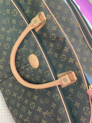 Vendo 2 Bolsas Luiz  Viutton marcas de uso barato