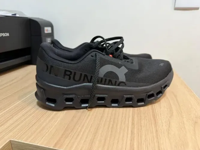 Tênis On - Cloudmonster 1 - NOVO