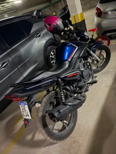 MOTO YAMAHA YBR 150 FACTOR