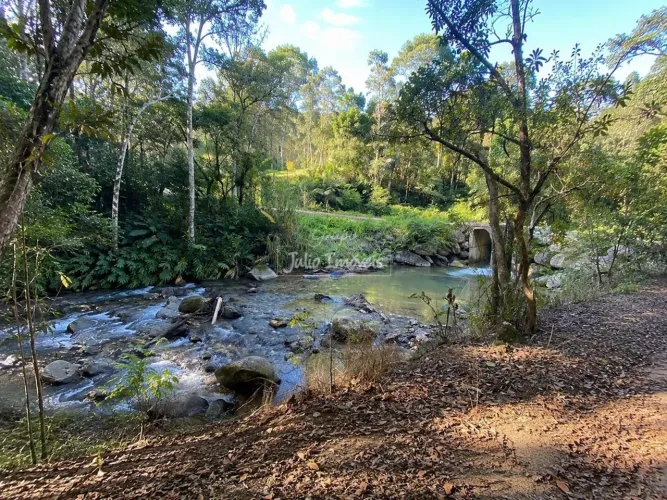 Amplo terreno no bairro Águas Negras em Botuverá