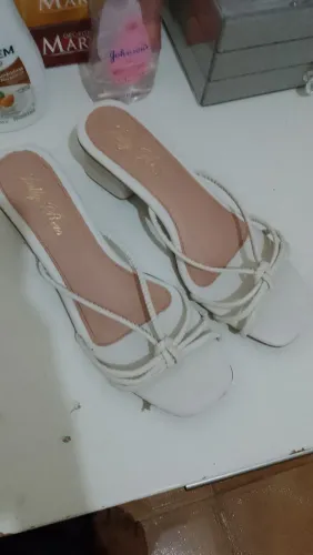 Sandálias lindas