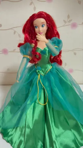 Boneca Princesa Ariel Disney- Barbie/ articulada
