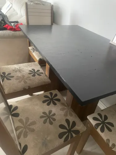 Mesa de jantar 4 lugares
